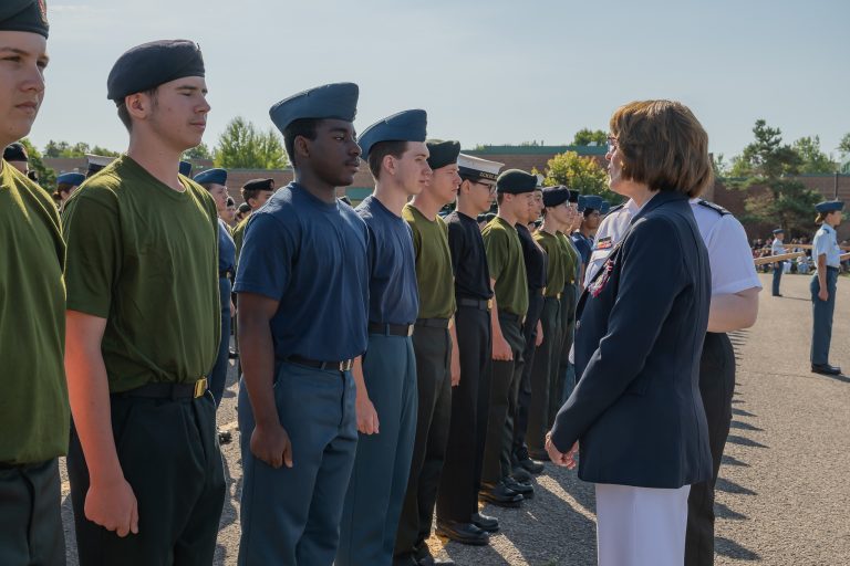 20250816 parade fin de cours cadets valcartier (17)