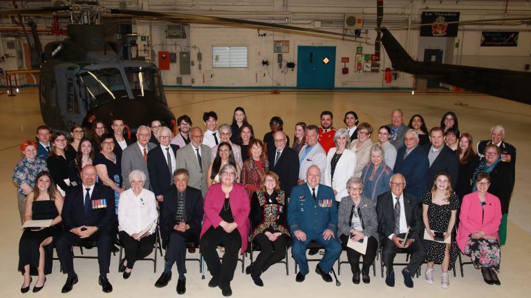 250510 cérémonie de remise de la médaille de la lieutenante gouverneure montrérégie (soir) escadron 438 longueuil